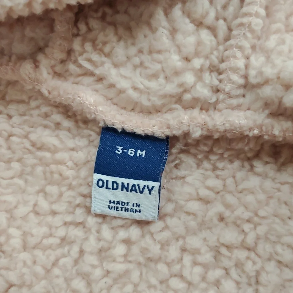 Old Navy Uni Bear Fuzzy Bunting